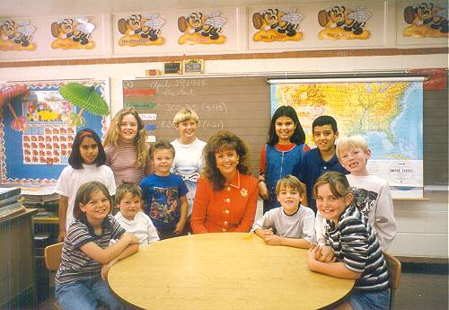 Sandi Pressley with APS students